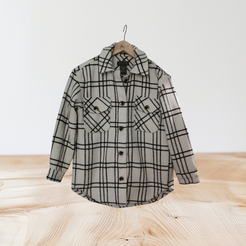 Suzy Shier Black & White Plaid Shacket Jacket